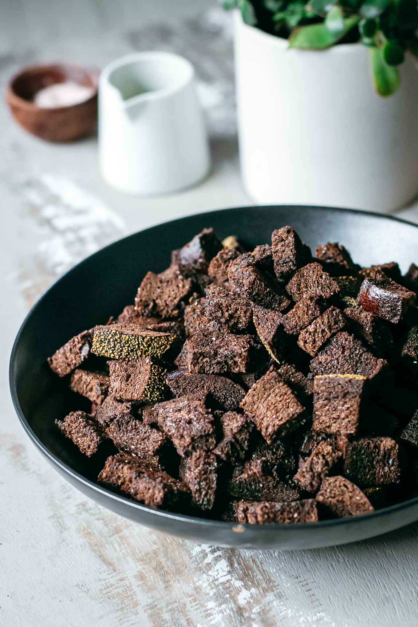 bowl filled with fresh homemade pumpernickel croutons